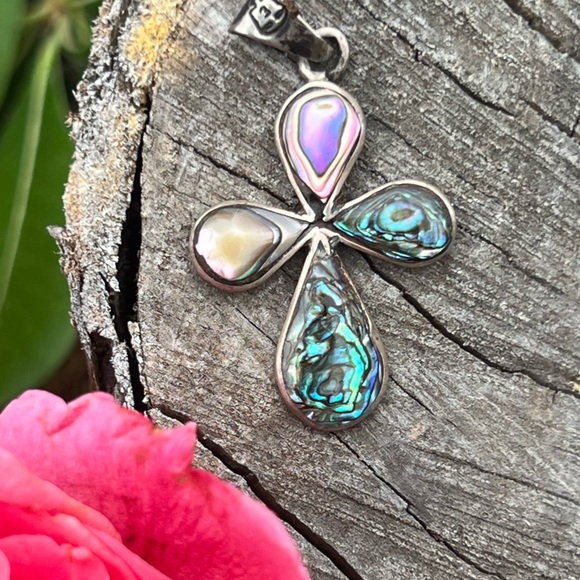 Jewelry - VINTAGE Mexican Taxco abalone silver cross pendant - eagle marking 3